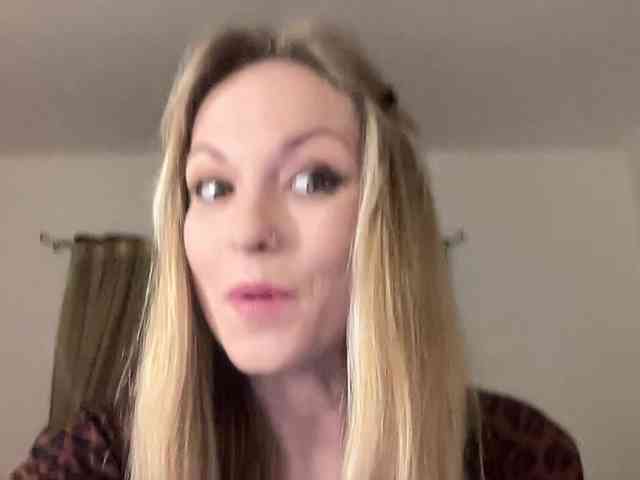 LilithNewdawn webcam