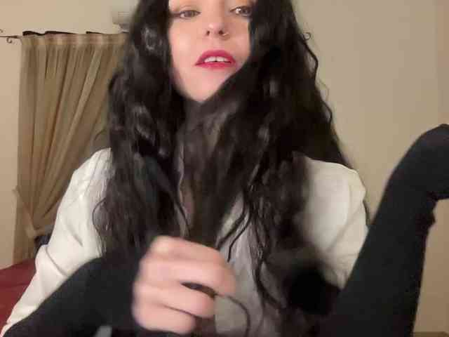 LilithNewdawn webcam