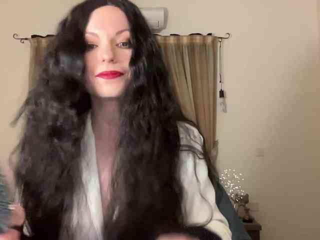 LilithNewdawn webcam