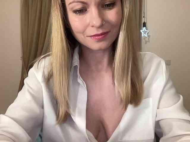 LilithNewdawn Live Webcam on BongaCams
