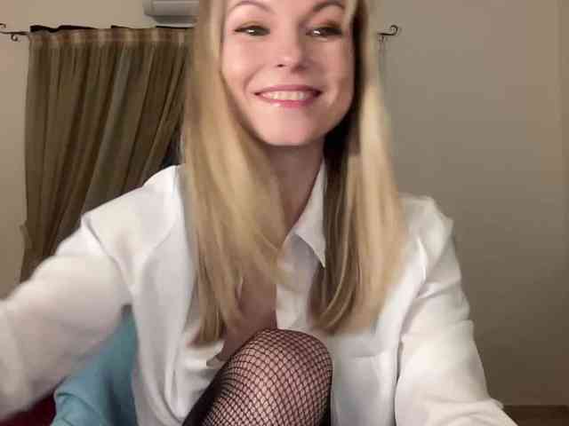 LilithNewdawn webcam