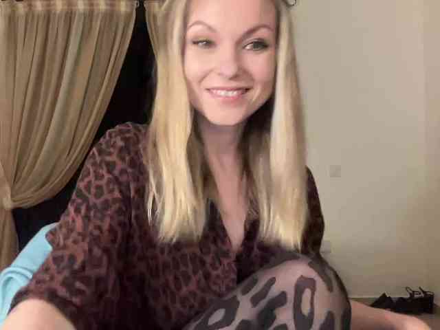 LilithNewdawn webcam