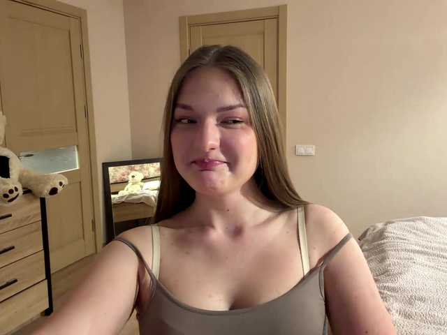 HildaSoscia's BongaCams show and profile