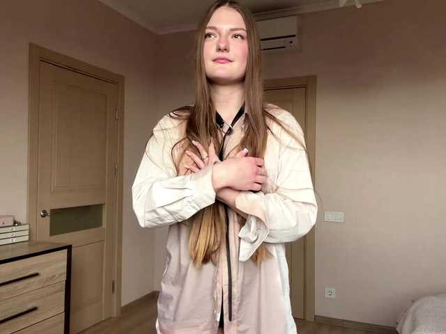 HildaSoscia's BongaCams show and profile