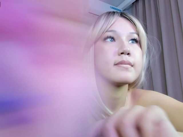 kimmykii's BongaCams show and profile