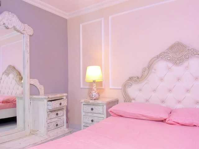 RihannaStone's BongaCams show and profile