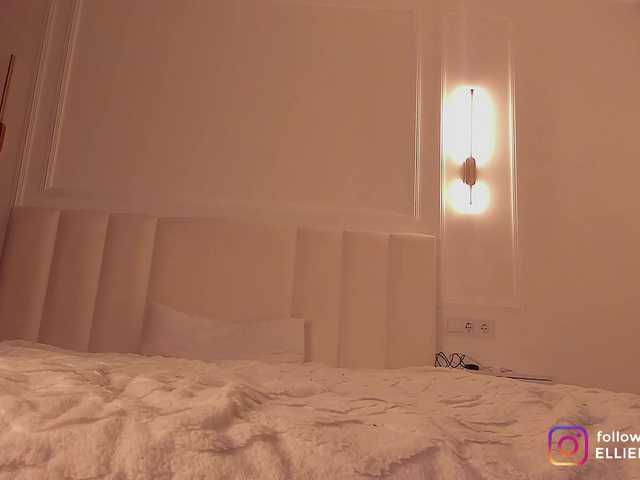 BabyEllie webcam stream