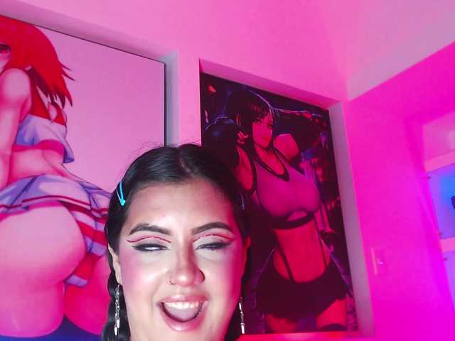 JoycePierce's BongaCams show and profile