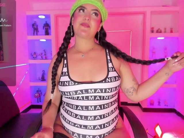 JoycePierce's BongaCams show and profile