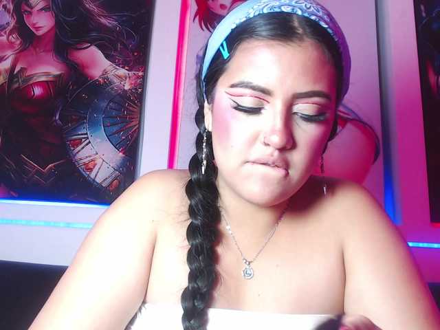 JoycePierce's BongaCams show and profile