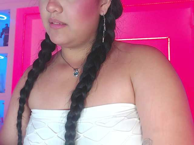 JoycePierce's BongaCams show and profile