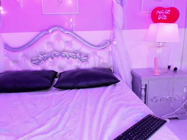 RachelBlazze's BongaCams show and profile