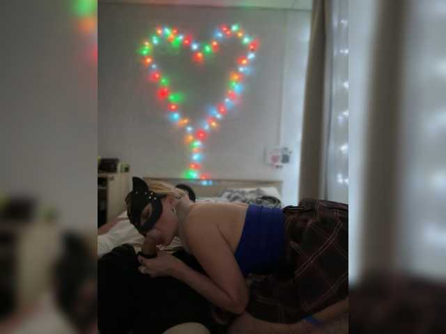 Pusydiamond's BongaCams show and profile