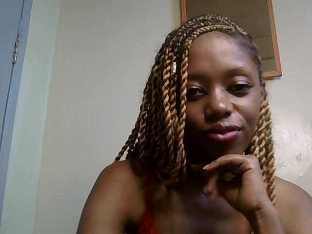 SexyBanni Live Cam on BongaCams