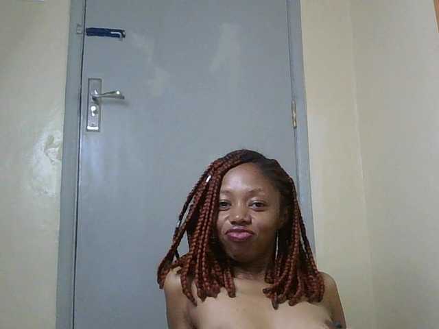 SexyBanni's BongaCams show and profile