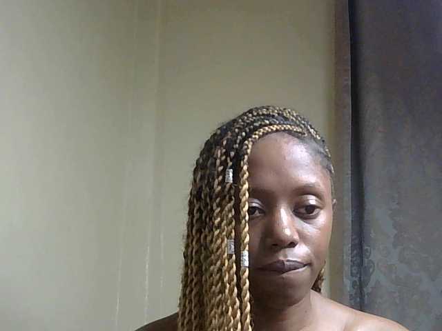 SexyBanni's BongaCams show and profile