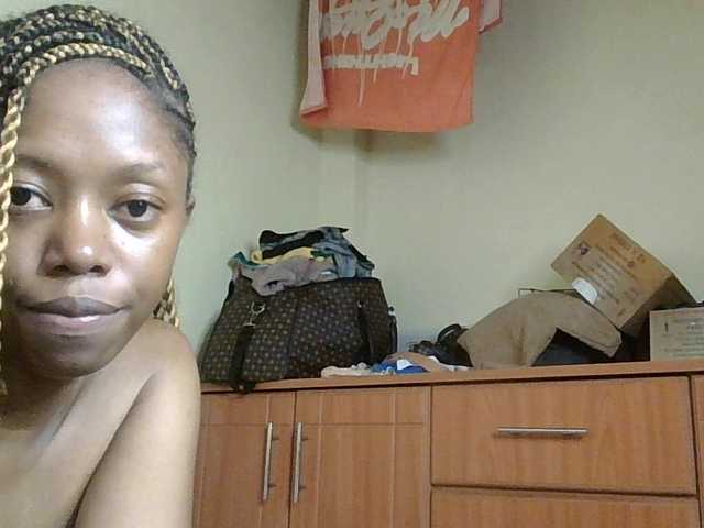 SexyBanni's BongaCams show and profile