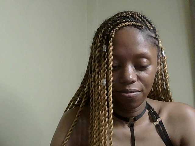 SexyBanni's BongaCams show and profile