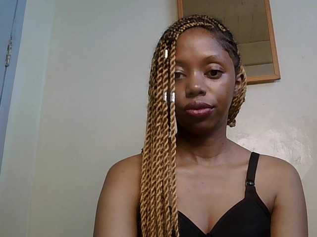 SexyBanni's BongaCams show and profile