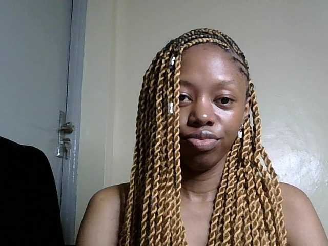 SexyBanni's BongaCams show and profile