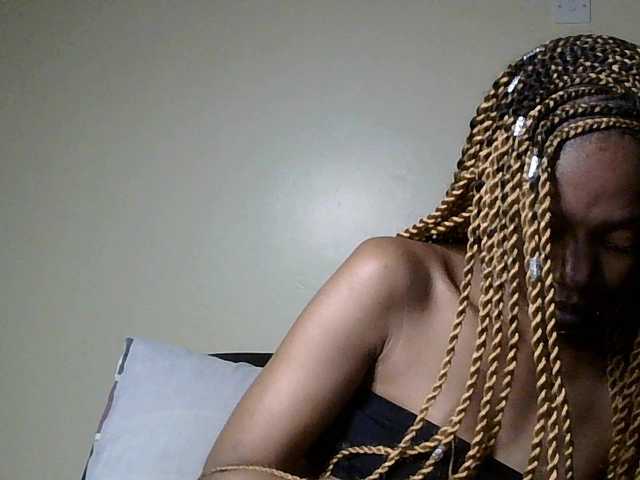 SexyBanni's BongaCams show and profile