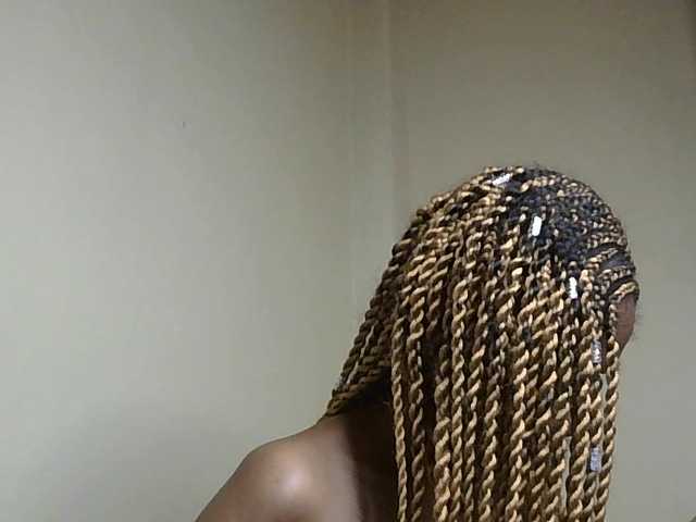 SexyBanni's BongaCams show and profile