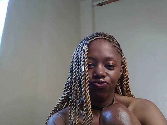 SexyBanni's BongaCams show and profile