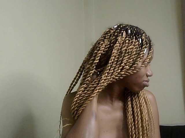 SexyBanni's BongaCams show and profile