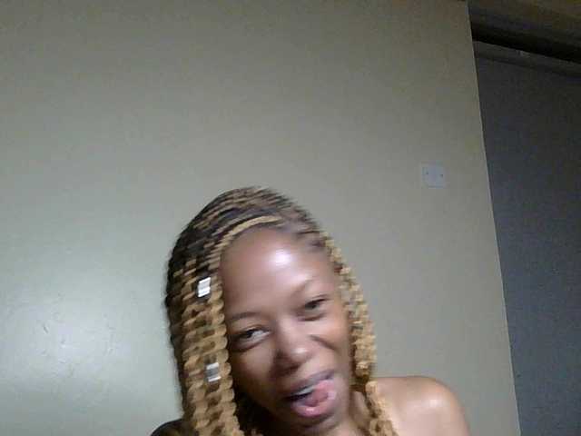 SexyBanni's BongaCams show and profile