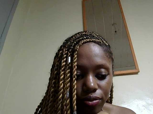 SexyBanni's BongaCams show and profile