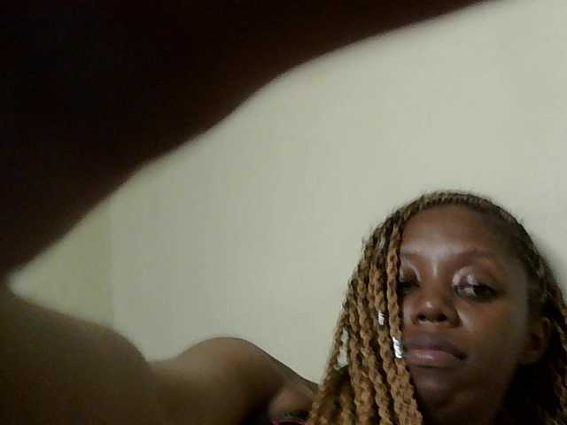 SexyBanni's BongaCams show and profile