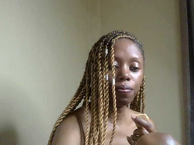 SexyBanni's BongaCams show and profile