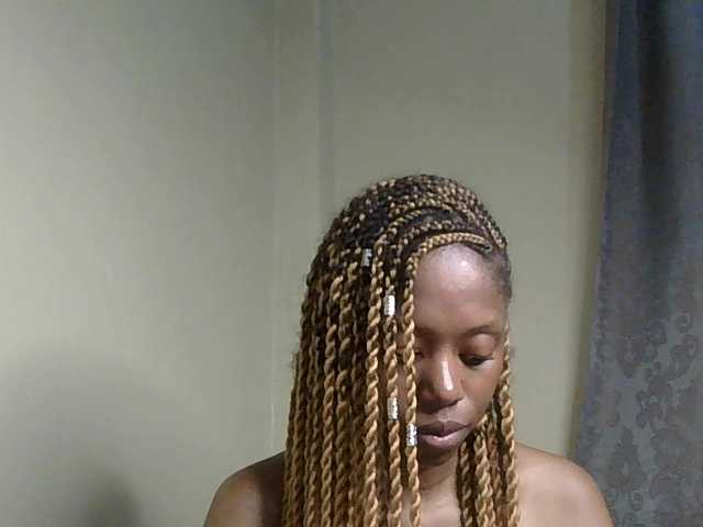 SexyBanni's BongaCams show and profile