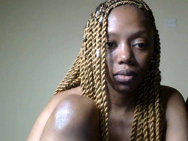 SexyBanni's BongaCams show and profile