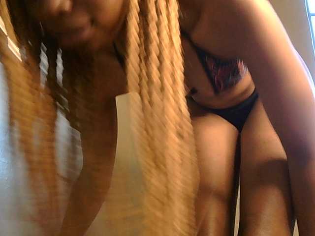 SexyBanni's BongaCams show and profile