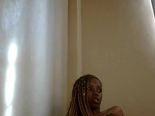 SexyBanni's BongaCams show and profile