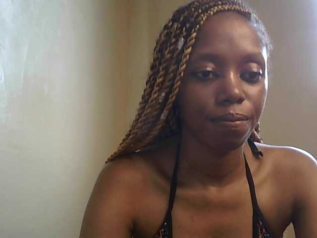 SexyBanni's BongaCams show and profile