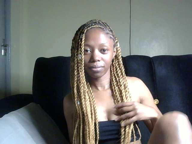 SexyBanni's BongaCams show and profile