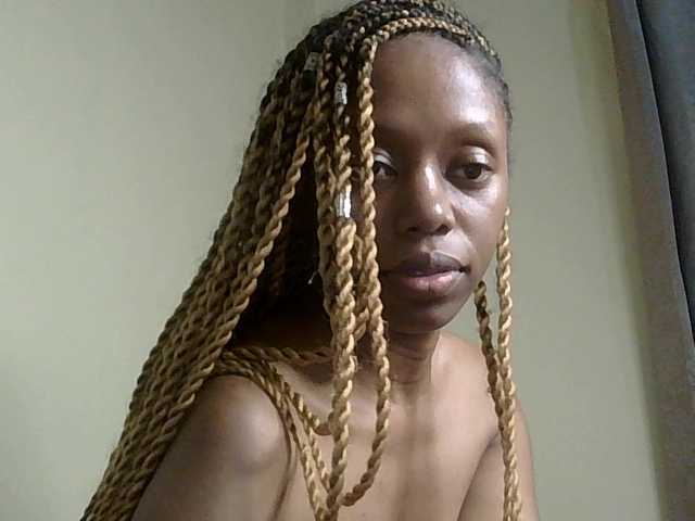 SexyBanni's BongaCams show and profile