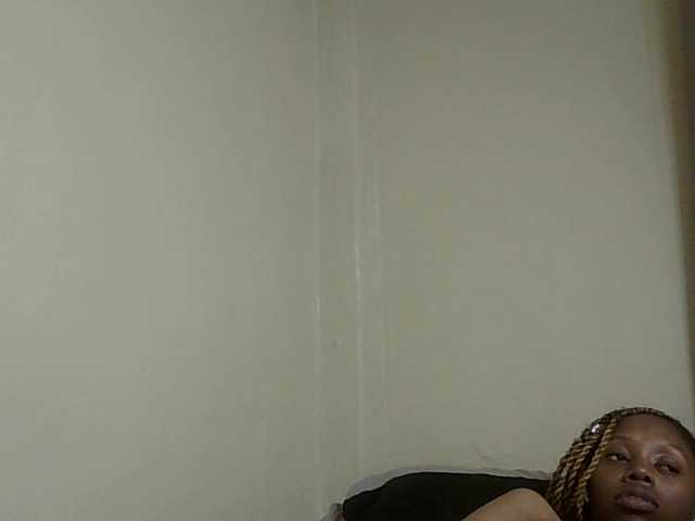 SexyBanni's BongaCams show and profile