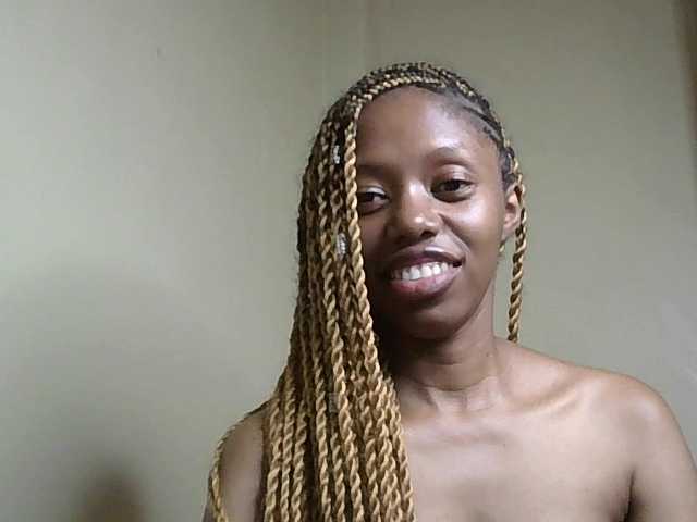 SexyBanni's BongaCams show and profile