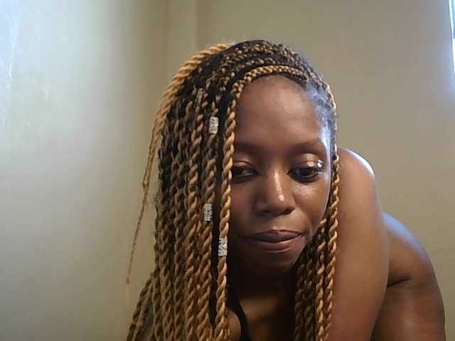 SexyBanni's BongaCams show and profile