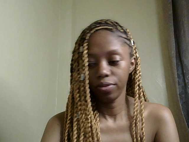 SexyBanni's BongaCams show and profile