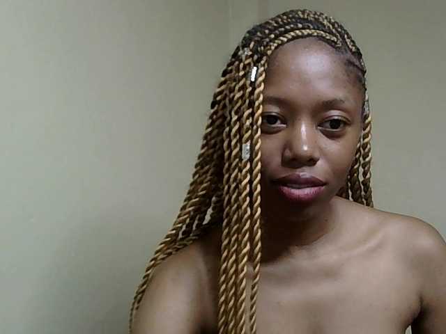 SexyBanni's BongaCams show and profile