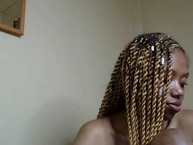 SexyBanni's BongaCams show and profile