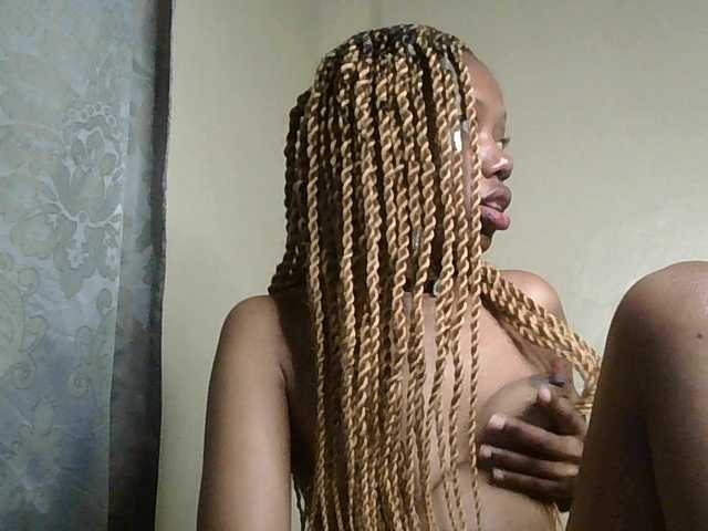 SexyBanni's BongaCams show and profile