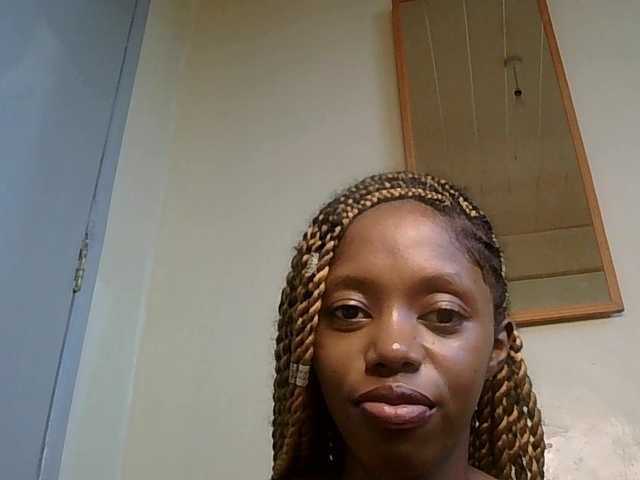 SexyBanni's BongaCams show and profile