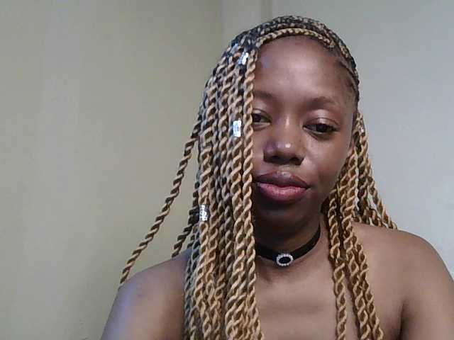 SexyBanni's BongaCams show and profile