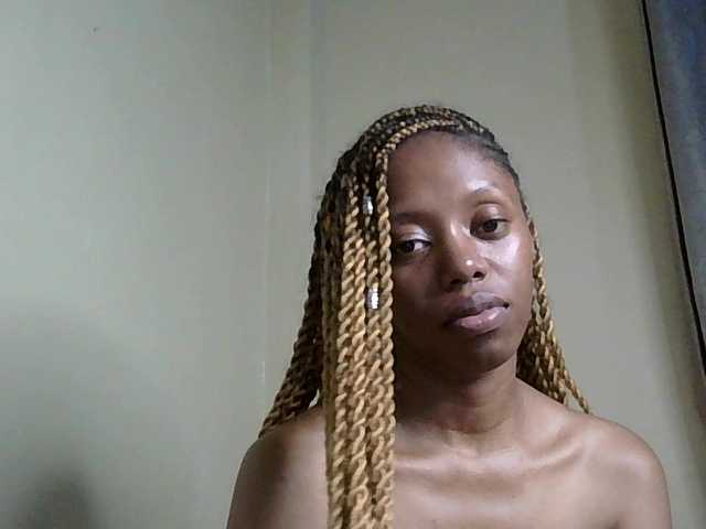 SexyBanni's BongaCams show and profile