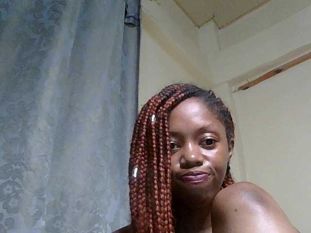 SexyBanni live cam profile